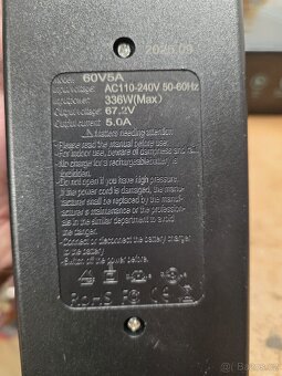 Nabiječka LI-ION baterií pro 60V (67,2v) 5A - 3