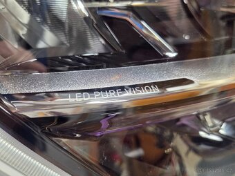 Světlomet přední pravý Arkana - 3