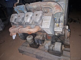 Motor tatra 148 - 3