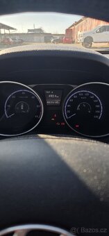 Hyundai ix35, čti popisek - 3