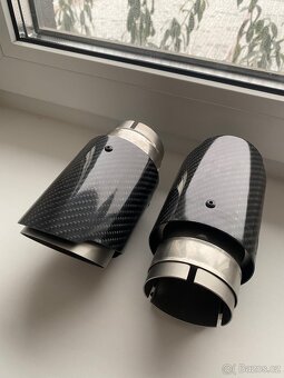 KONCOVKA VÝFUKU CARBON LESKLÁ - 3