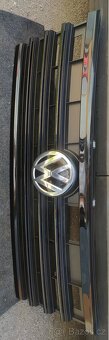 VW Touareg 3 760 cierna maska Touareg III - 3