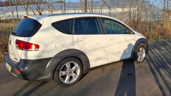 Seat Altea Freetrack 4. 2.0 TDI/103 kw/ pohon 4x4 - 3