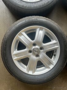 Toyota Yaris P 13 2010-2020 - 3