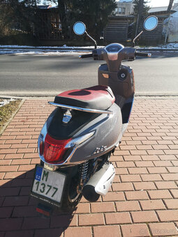 Kymco LIKE II 125i CBS Euro5 - předváděcí model - 3