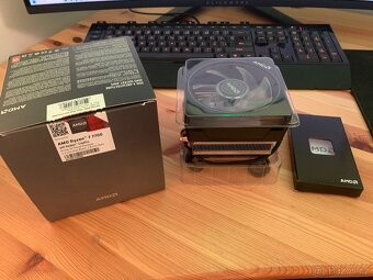 AMD RYZEN 7 7700 + AMD Wraith CPU cooler - 3