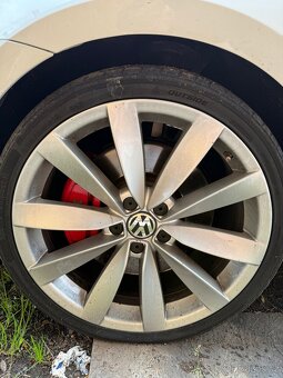 VW 5x112 R19 - 3