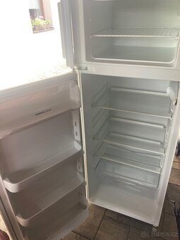 Vestavná lednice chladnička s mrazákem - 3