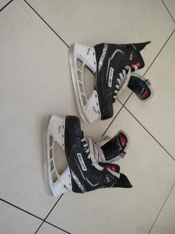 Hokejové brusle Bauer Vapor X 3,5 - 3