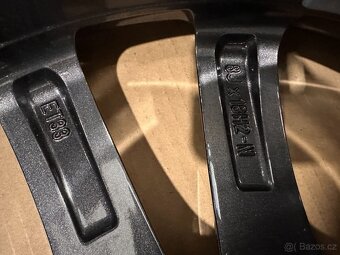 original Mercedes Benz r18 CLS C257 W257 A2574010800 - 3