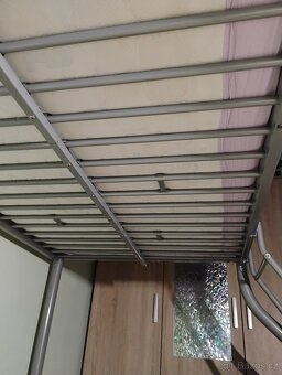 PRODÁM POSCHOĎOVOU POSTEL PRO 3 VČ. MATRACE 140x200x10 - 3