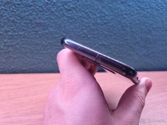 Samsung Galaxy S10e - 3