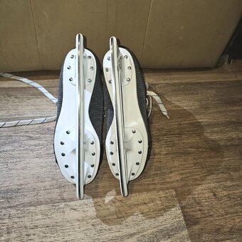 Brusle Botas c.41 - 3