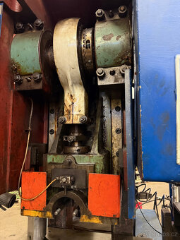 excentrický lis LEXN 100 C - 3