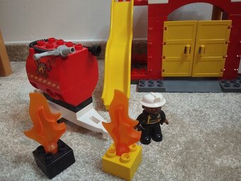 LEGO DUPLO 6168 Hasičská stanice - 3