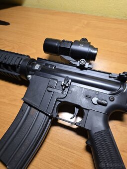 Airsoftová zbraň M4A1 - 3