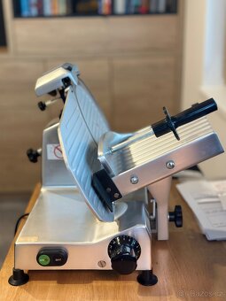 Nářezový stroj GM 250 (RM Gastro) - 3