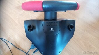 Logitech volant s pedály k PC hrám - 3