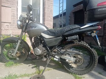 Honda clr125 - 3