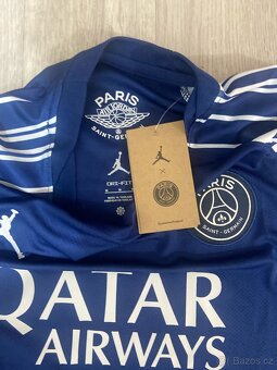 Dres PSG - 3