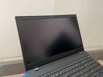 LENOVO ThinkPad P15v Gen 1 (workstation) - 3