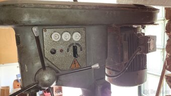 Sloupovou vrtačku V23A - 3