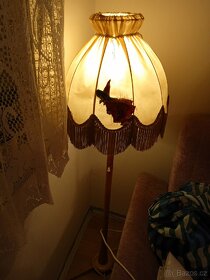 OBÝVÁKOVÁ LAMPA - 3