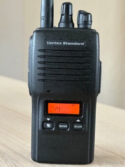 Vertex standard VX-146 - velmi zachovalá PMR - 3