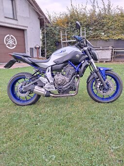 Yamaha MT 07 - 3