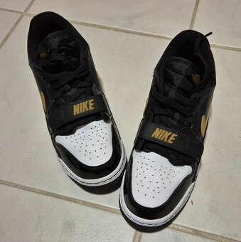 Tenisky NIKE Air Jordan Legacy 312 LOW vel.39 - 3