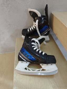 Hokejové brusle CCM jetspeed FT 680 vel 29,5 - 3