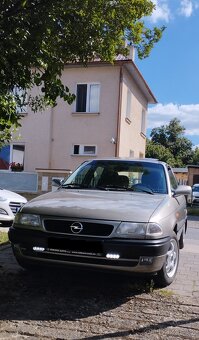 Opel Astra F (1996) - 3