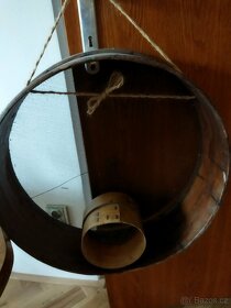 Umyvadlo, zrcadlo,stará síta - 3