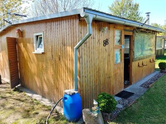 Prodej KARAVANU s Dřevěnou přístavbou . - 3