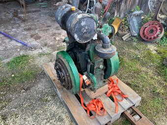 Stabilní motor Slavia 1s100 - 3