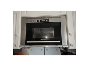 Bílá venkovská kuchyně s vestavěnými spotřebiči,5387 - 3