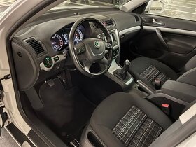 UBER BOLT TAXI PRONÁJEM AUTOPUJČOVNA - 3