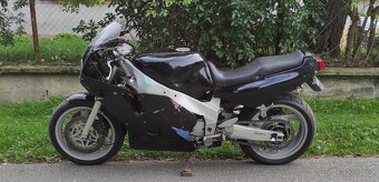Yamaha FZR 1000 EXUP typ 3LE - 3