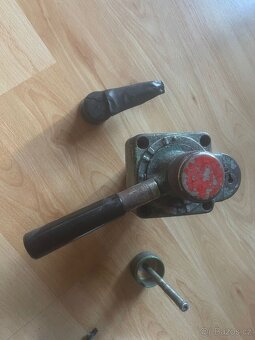 Dráhy, vlaky, součástky - 3