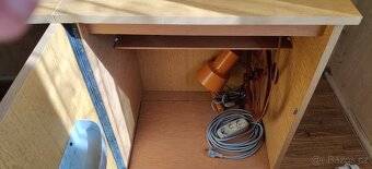 Historický šicí stroj zn. Lada - 3