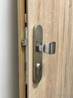 Vchodové dveře do bytu 90/210 - 3