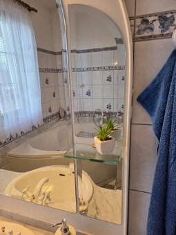 KOUPELNOVÁ SESTAVA NÁBYTKU - 3