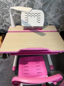 Rostoucí set pro holčičku stůl a židle - 3