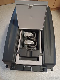 Trixie přepravka pro psa
Velikost 4: Š 72 x H 52 x V 51 c - 3