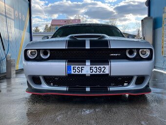 Dodge Challenger 5,7 HEMI 2020 1. majitel - 3