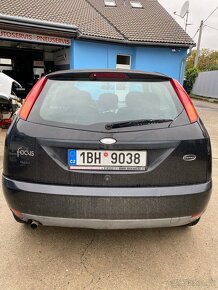 Ford Focus, benzin 1.6 Zetec 74kW rok 2001 - 3