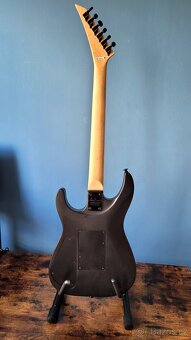 Jackson JS Series Dinky Arch Top JS32 DKA Satin Black - 3