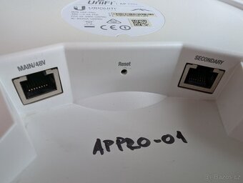 Ubiquiti Unifi AP Pro 450Mbps - 3