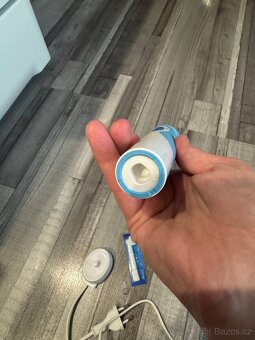 Elektricky kartacek Oral B - 3