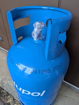 Plná, zaplombovaná propan-butanová PB láhev 10 kg - 3